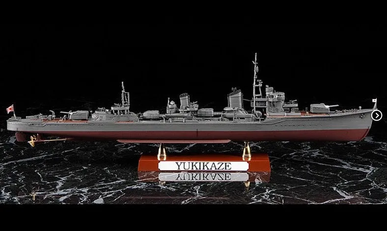 Hasegawa Ship Models 1/350 Japanese Navy Yukikaze Type KOH Destroyer Operation Ten-Go 1945 Kit
