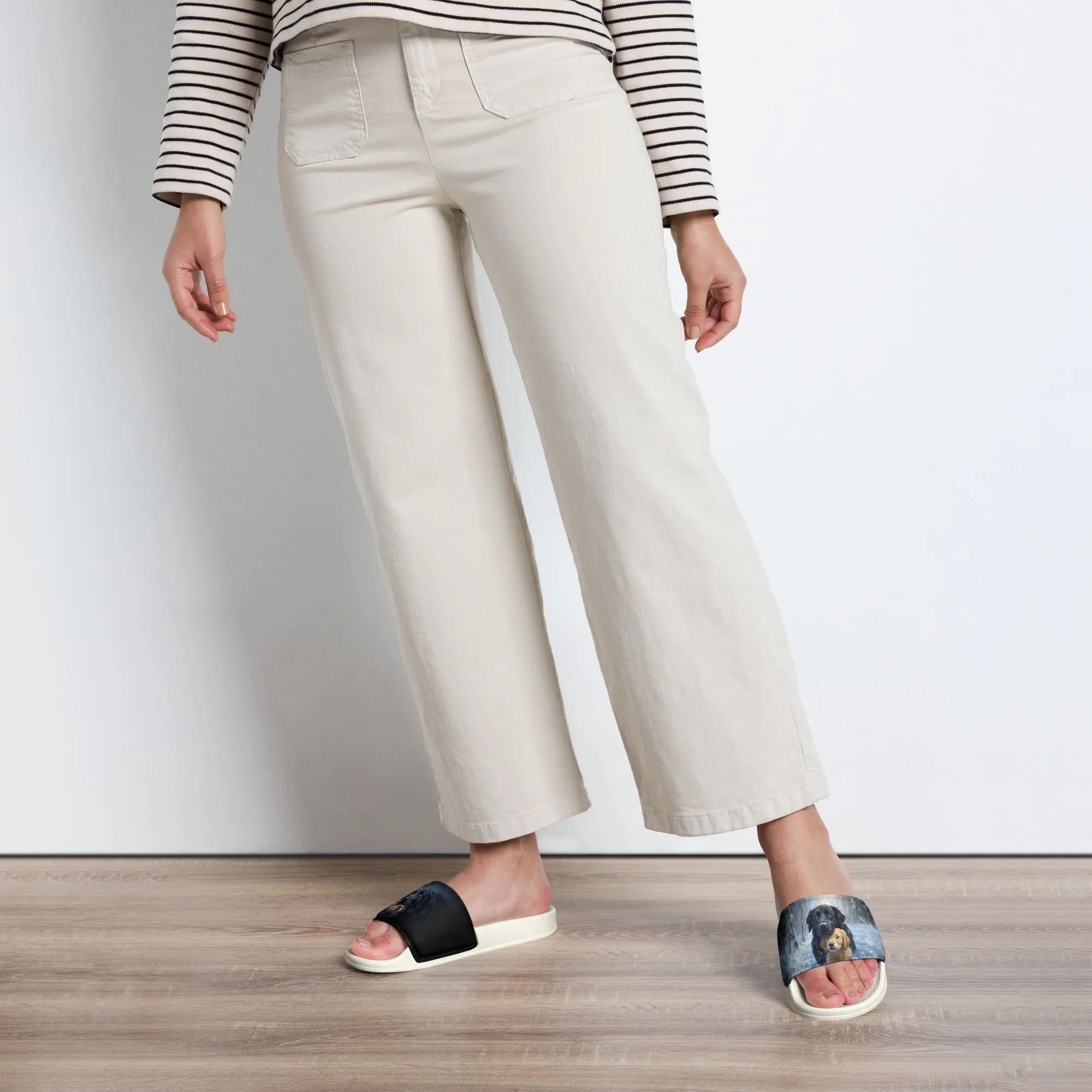 Snowy Embrace Women's slides
