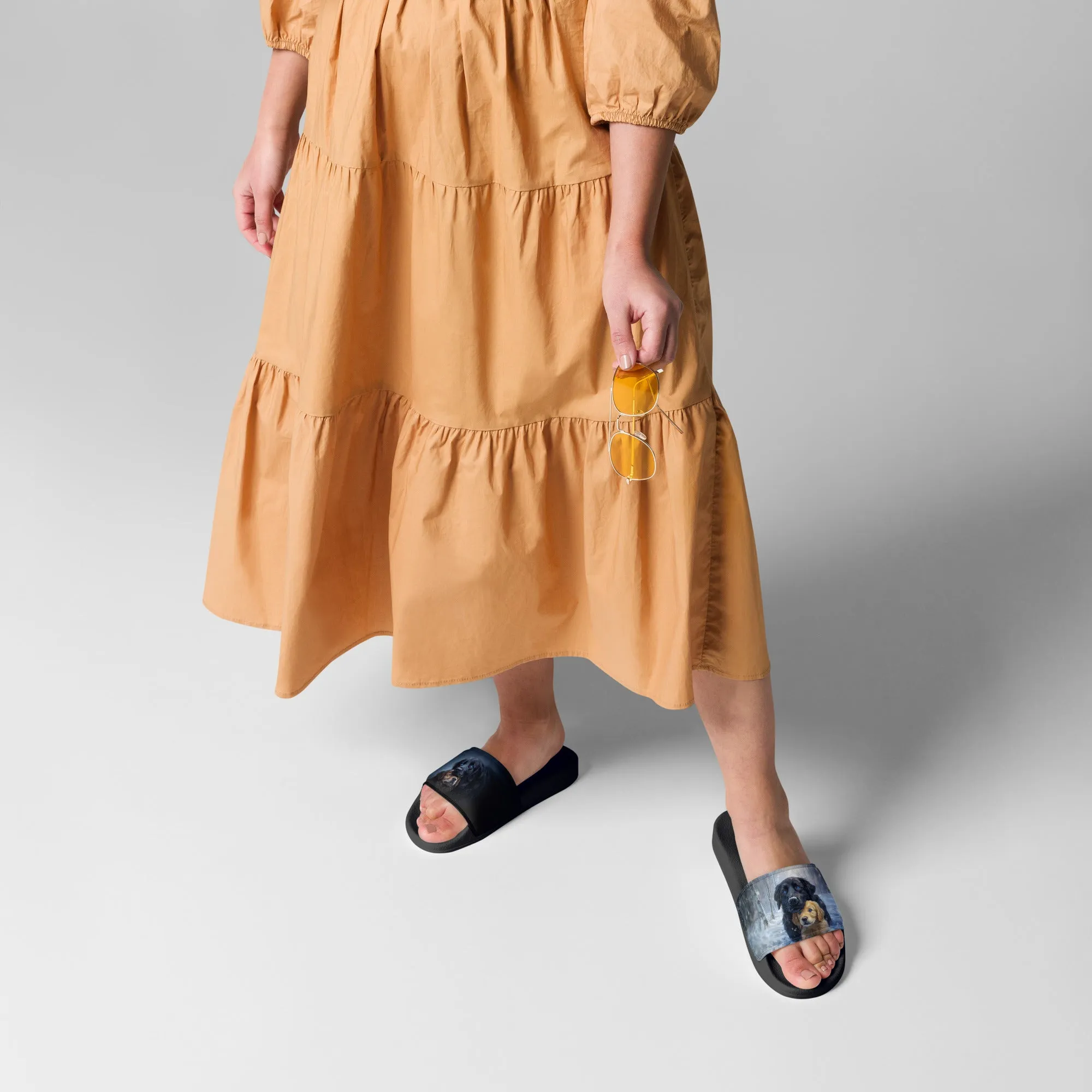 Snowy Embrace Women's slides